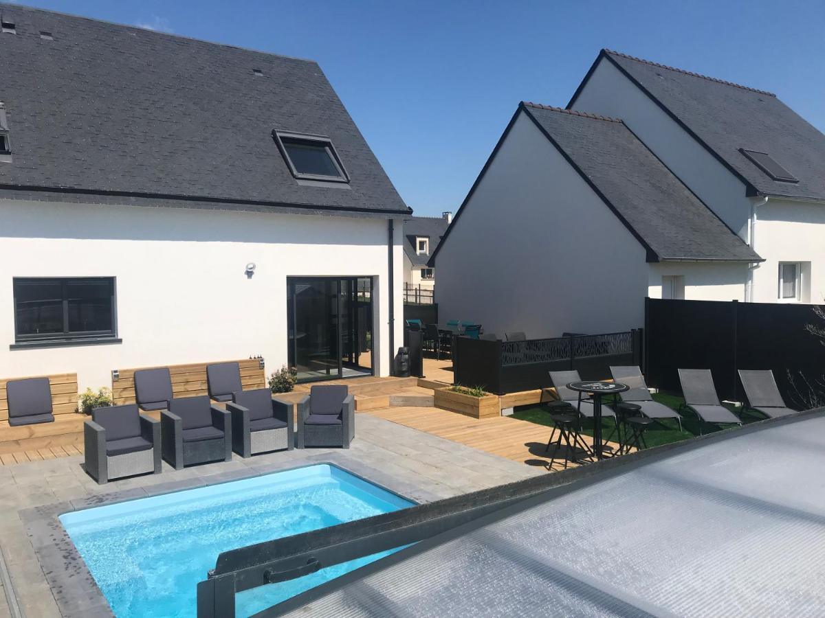 Maison 10 Pers En Bord De Mer Avec Piscine Chauffee Toute L'Annee, Spa Et Hamman Surzur Kültér fotó