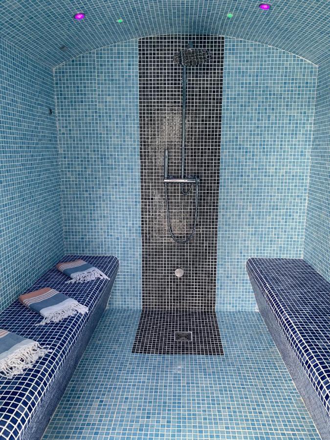 Maison 10 Pers En Bord De Mer Avec Piscine Chauffee Toute L'Annee, Spa Et Hamman Surzur Kültér fotó